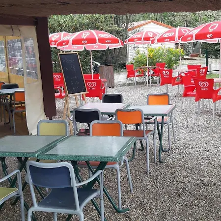De La Chapelette Kamp alanı 3*